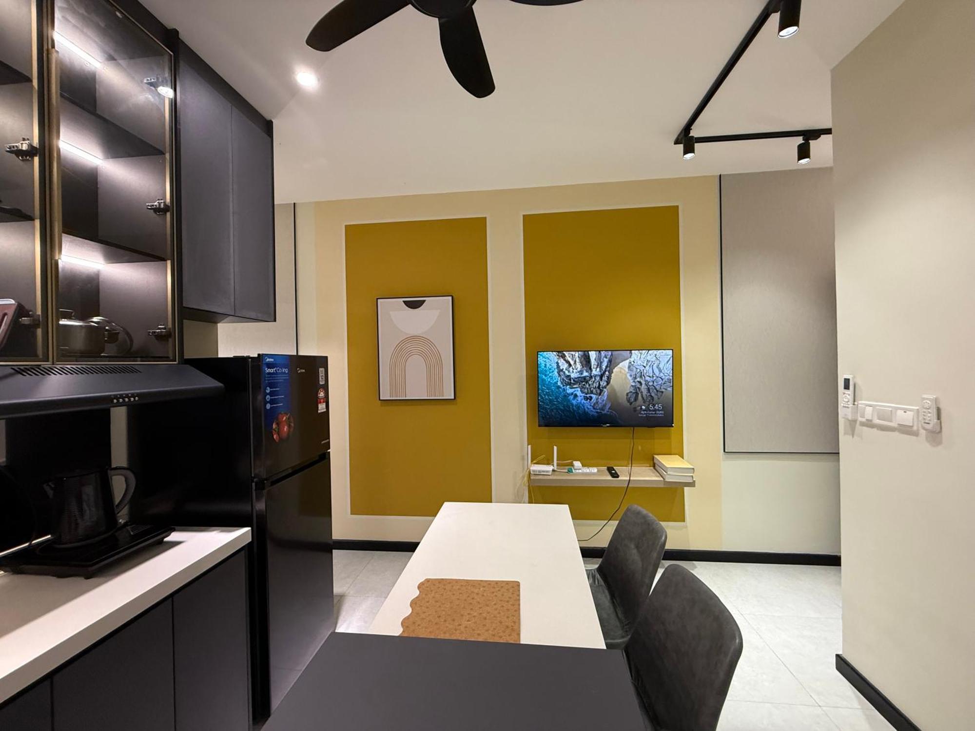 Neu Suites Service Apartment By Moonlight — Photos 1